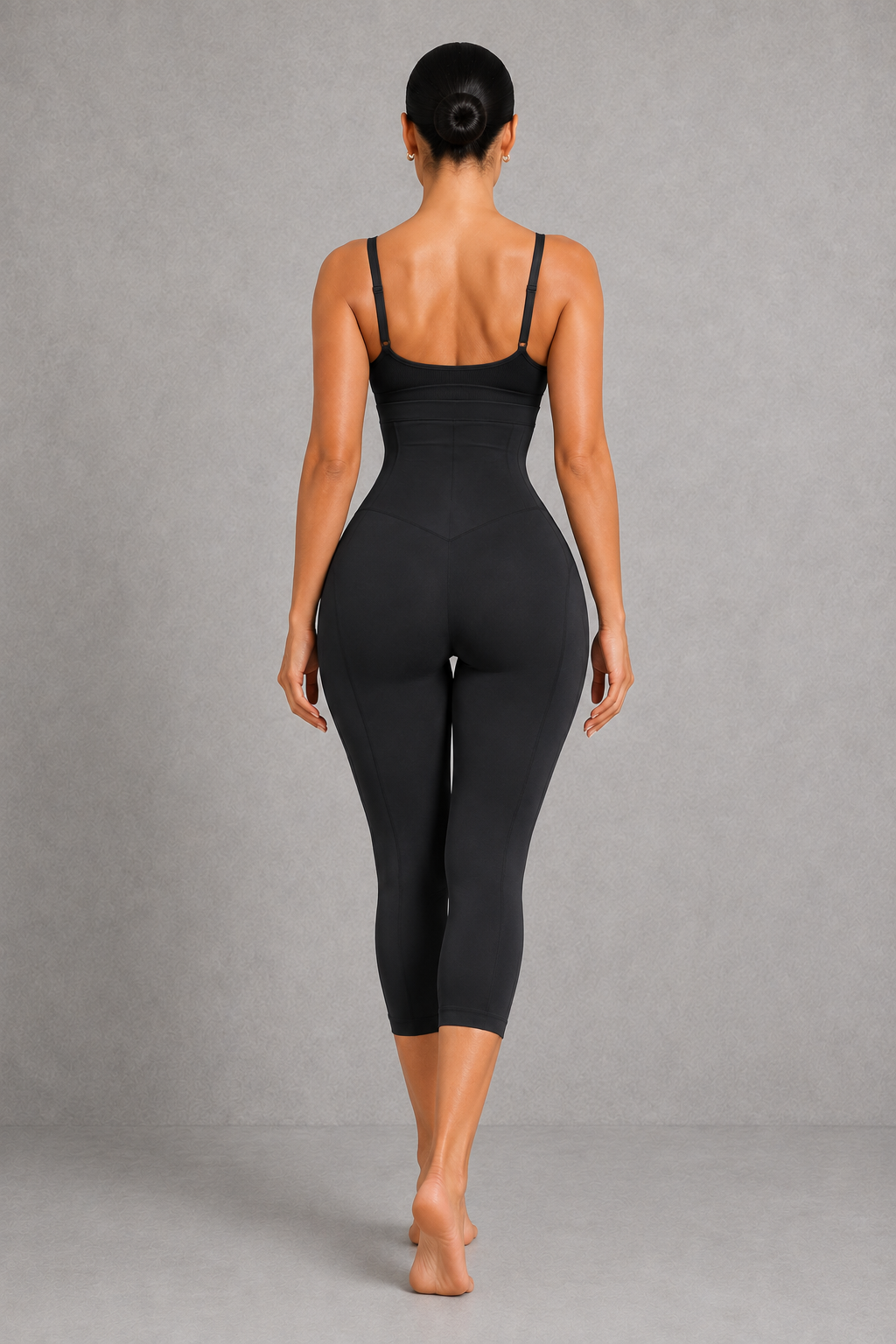 Sculp Capri High-Waisted Tummy Control 3/4 Shaping Leggings