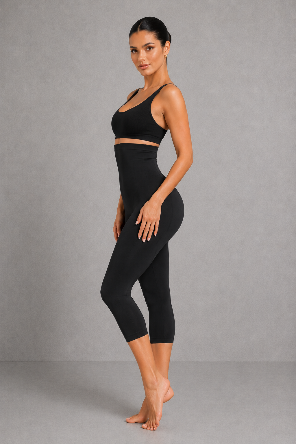 Sculp Capri High-Waisted Tummy Control 3/4 Shaping Leggings