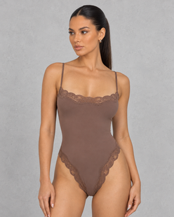Sculp Lace Trim Spaghetti Strap Bodysuit