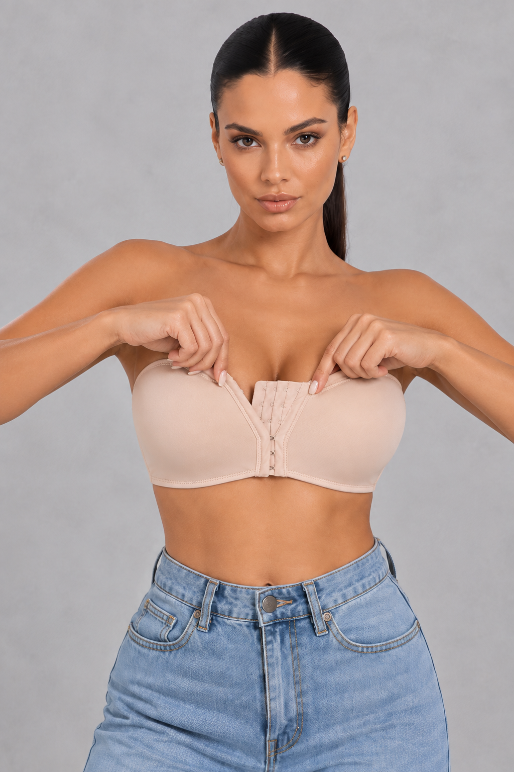 Sculp Strapless Backless Push-Up Bra with Front Closure