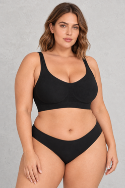 Sculp Seamless Wireless Bralette in Black – front