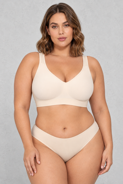 Sculp Seamless Wireless Bralette in Nude – front