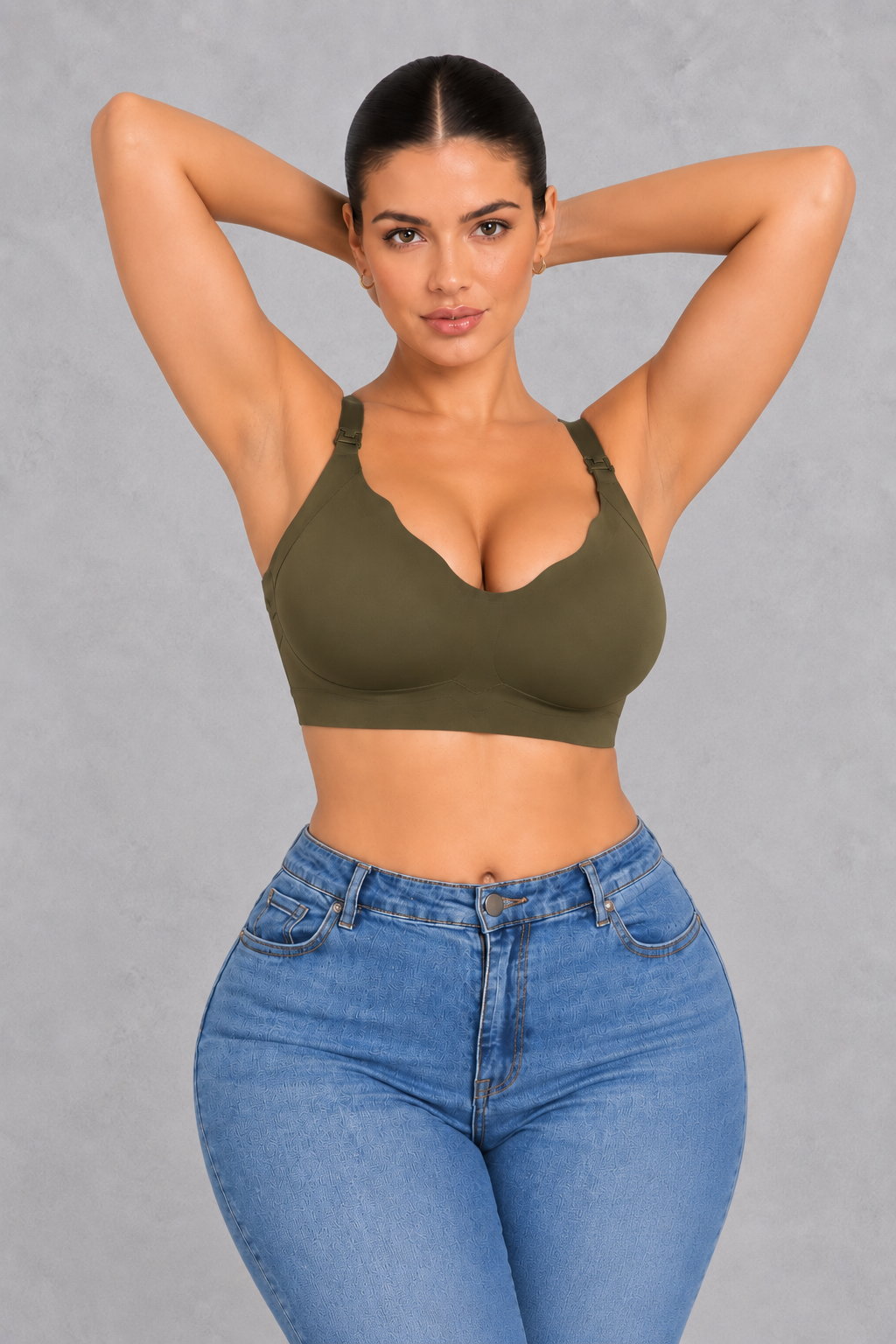 Seamless wireless nursing bra with scalloped V-neck and clip-down straps