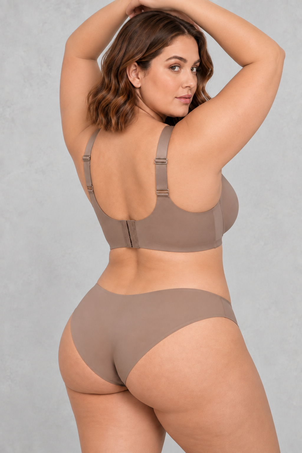 Sculp Wireless Plunge Push-Up Bra in Taupe – back