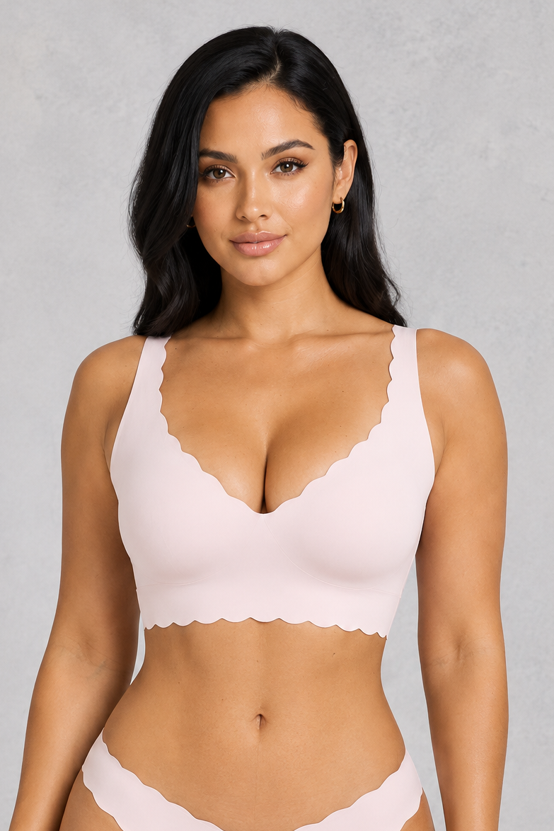 Sculp scalloped deep V push-up bra, scalloped edge detail