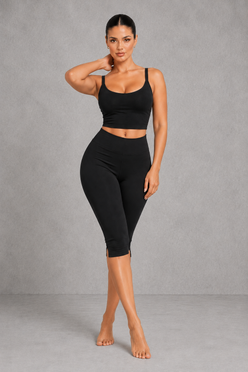 Sculp Split-Hem Capri Fitness Pants