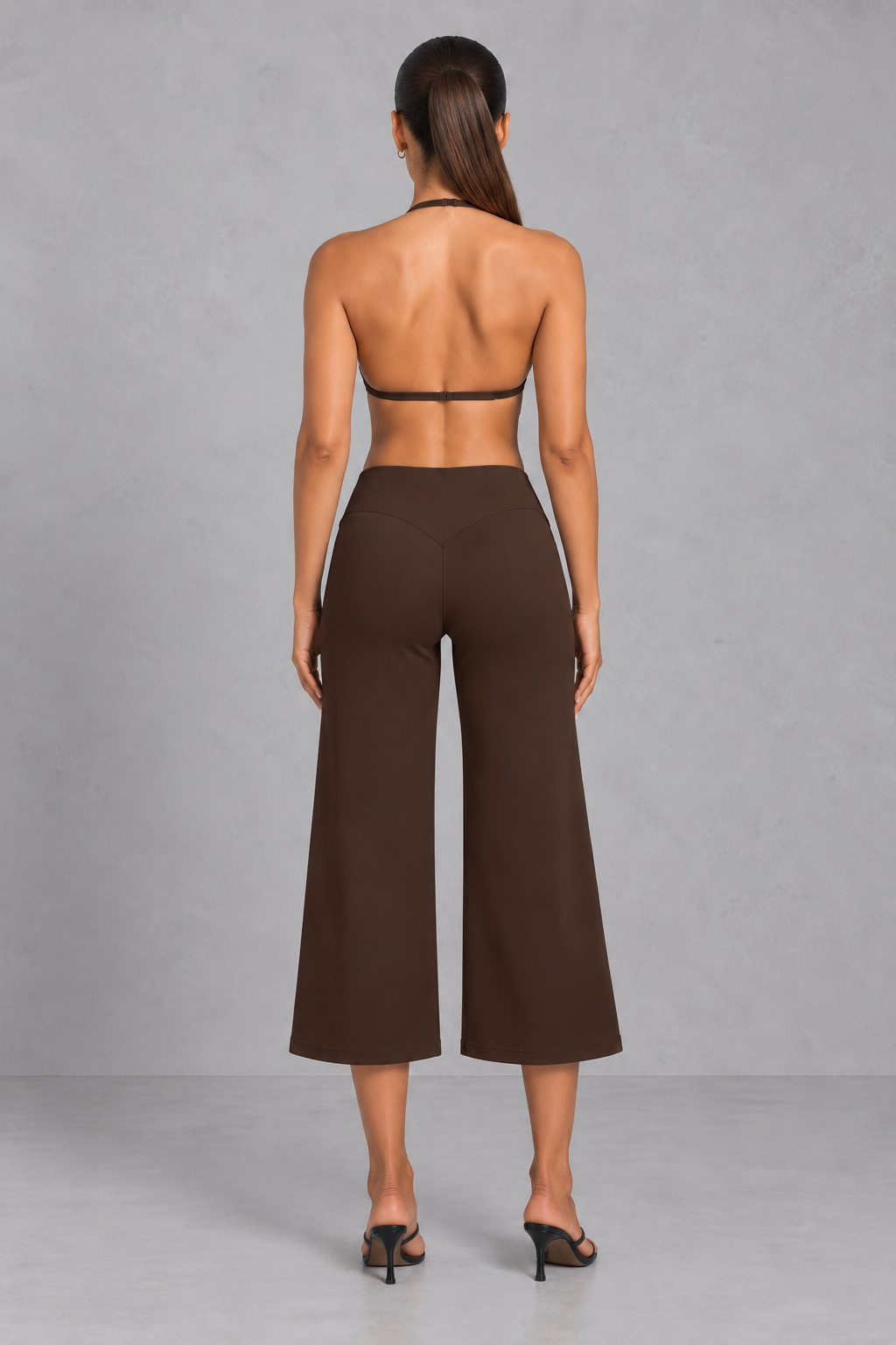 Sculp High-Waisted Wide-Leg Capri Pants