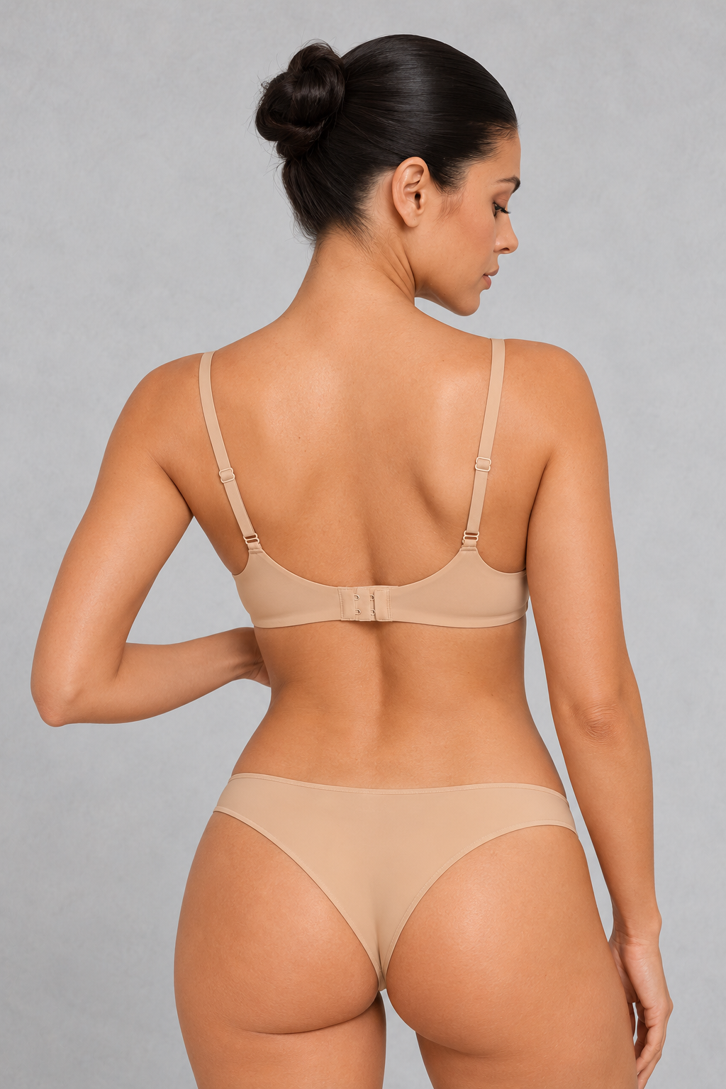 Sculp Deep V Seamless Non-Wired Support Bra