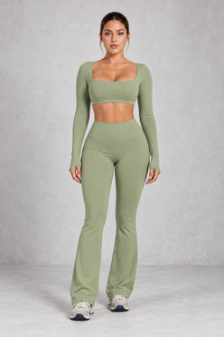 Sculp Flared Leggings Yoga Set in Green – front view