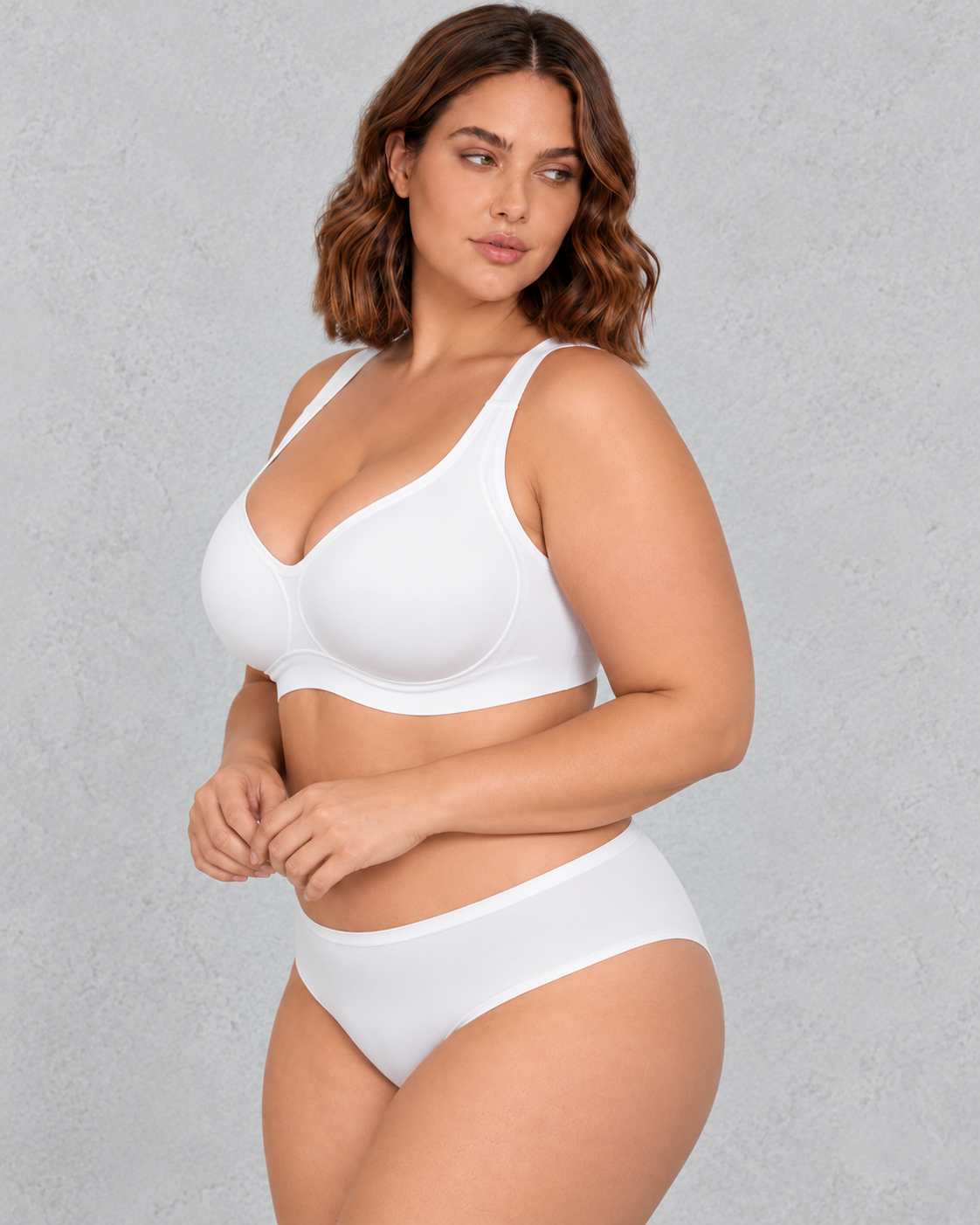 Sculp Seamless Sweetheart Wireless Bra in White – side