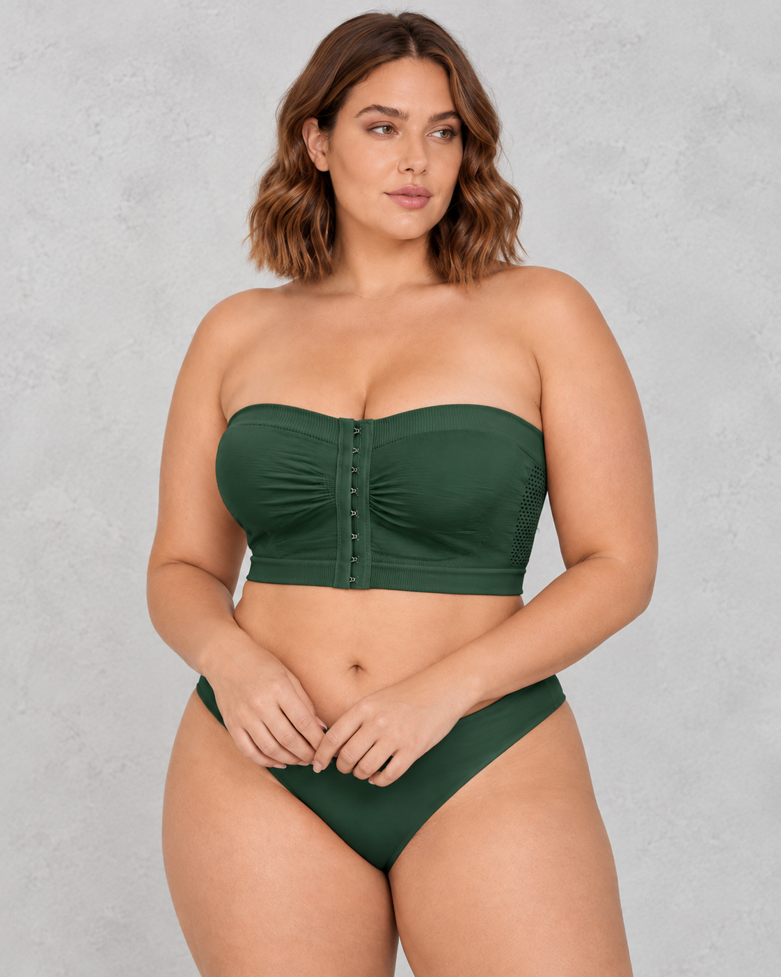 Sculp Strapless Front Closure Bandeau Bra in Dark Green – front