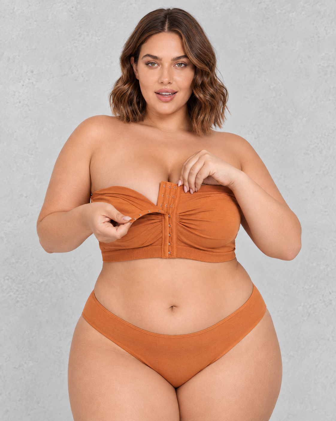 Sculp Strapless Front Closure Bandeau Bra in Rust – front
