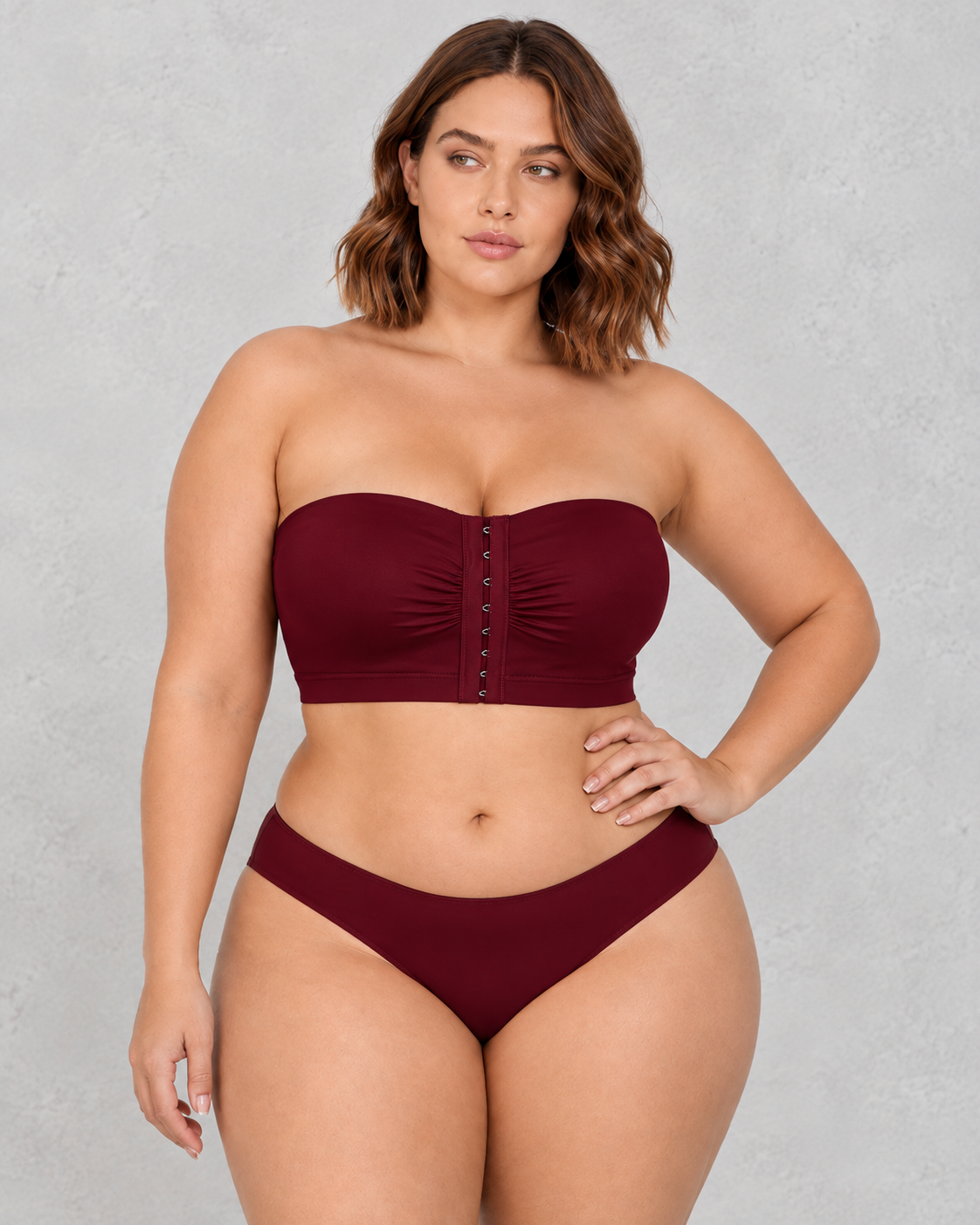 Sculp Strapless Front Closure Bandeau Bra in Burgundy – front