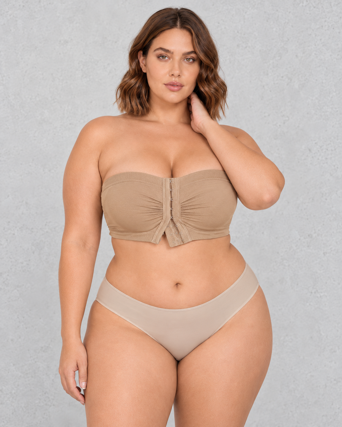 Sculp Strapless Front Closure Bandeau Bra in Nude – front