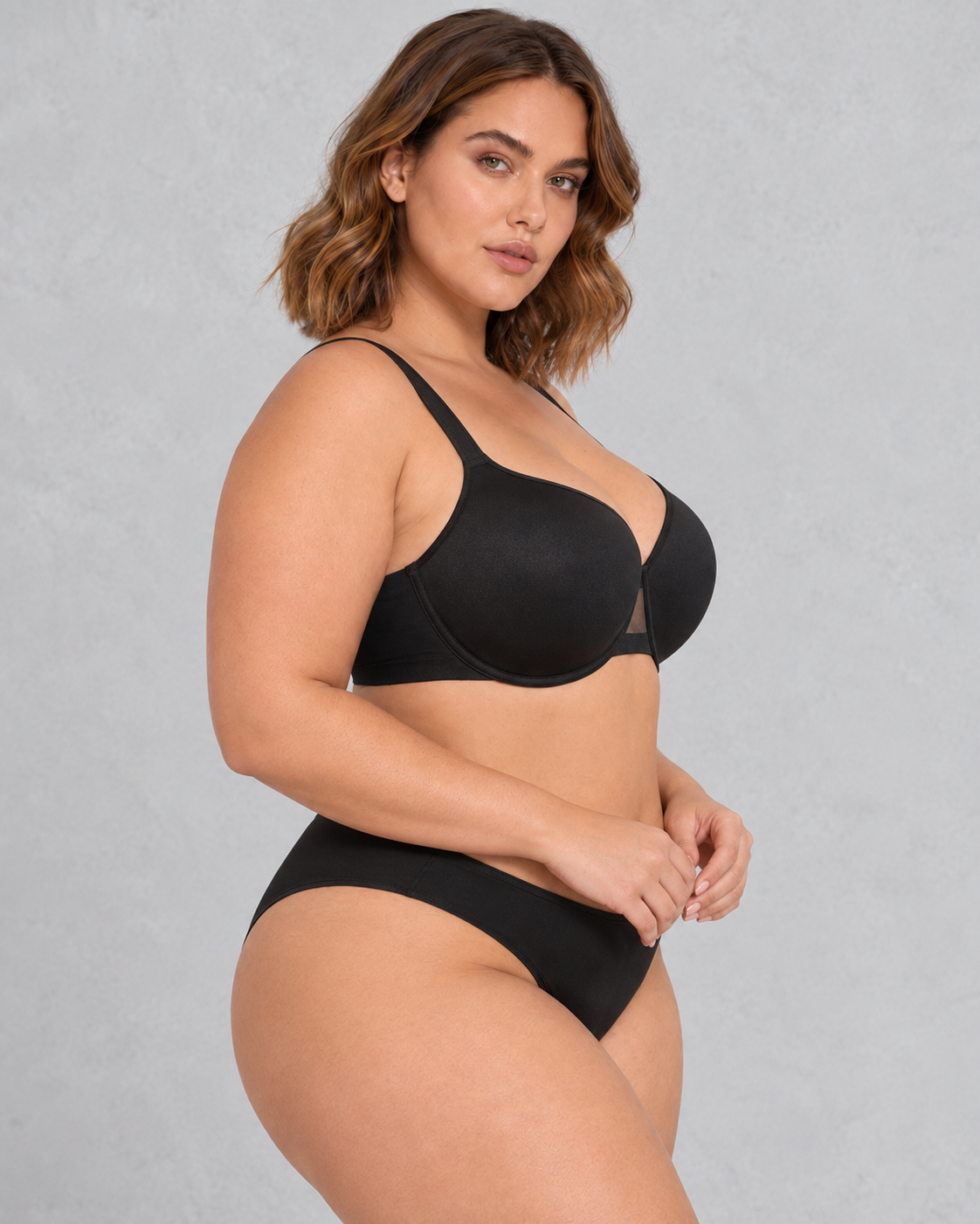 Sculp Seamless 3/4 Cup Push-Up Bra in Black – view 2