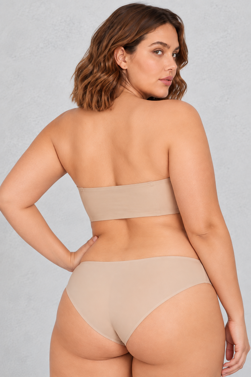 Sculp Strapless Front Closure Push-Up Bra in Beige – view 3