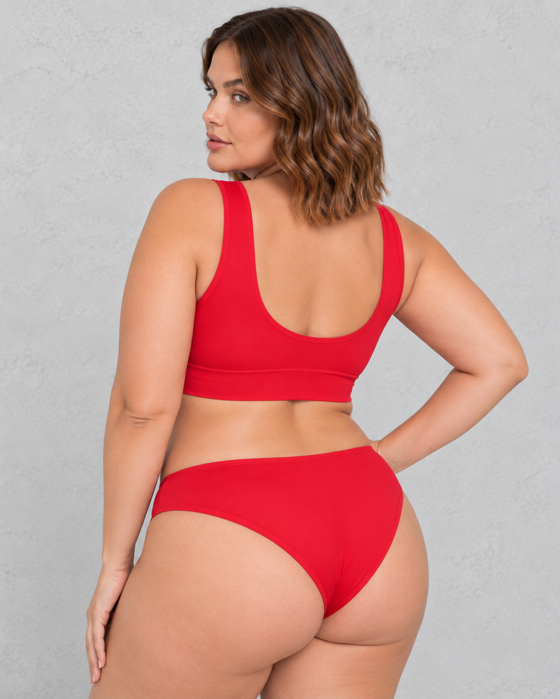 Sculp Seamless Wireless Comfort Bra in Red – view 3