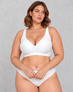 Sculp Seamless Padded Wireless Bra in White – front