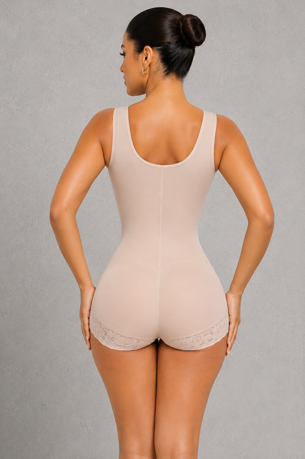 Sculp Tummy Control Butt-Lift Shaping Bodysuit