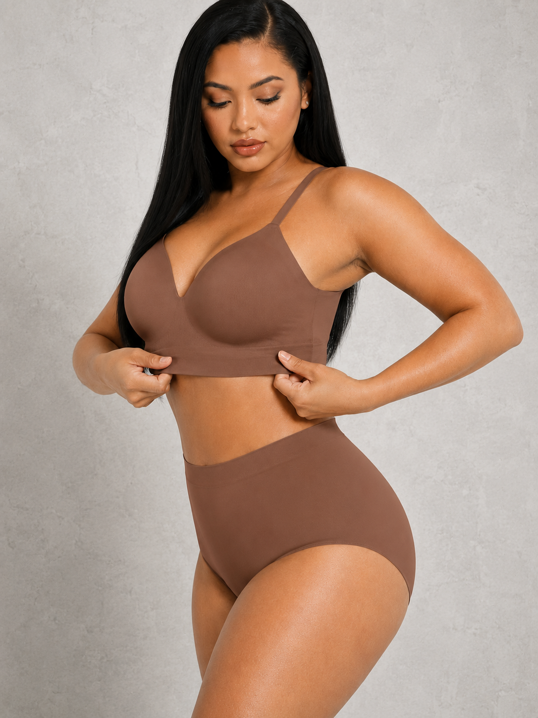Sculp Wireless Seamless Bra - Convertible Straps & Foam Cups